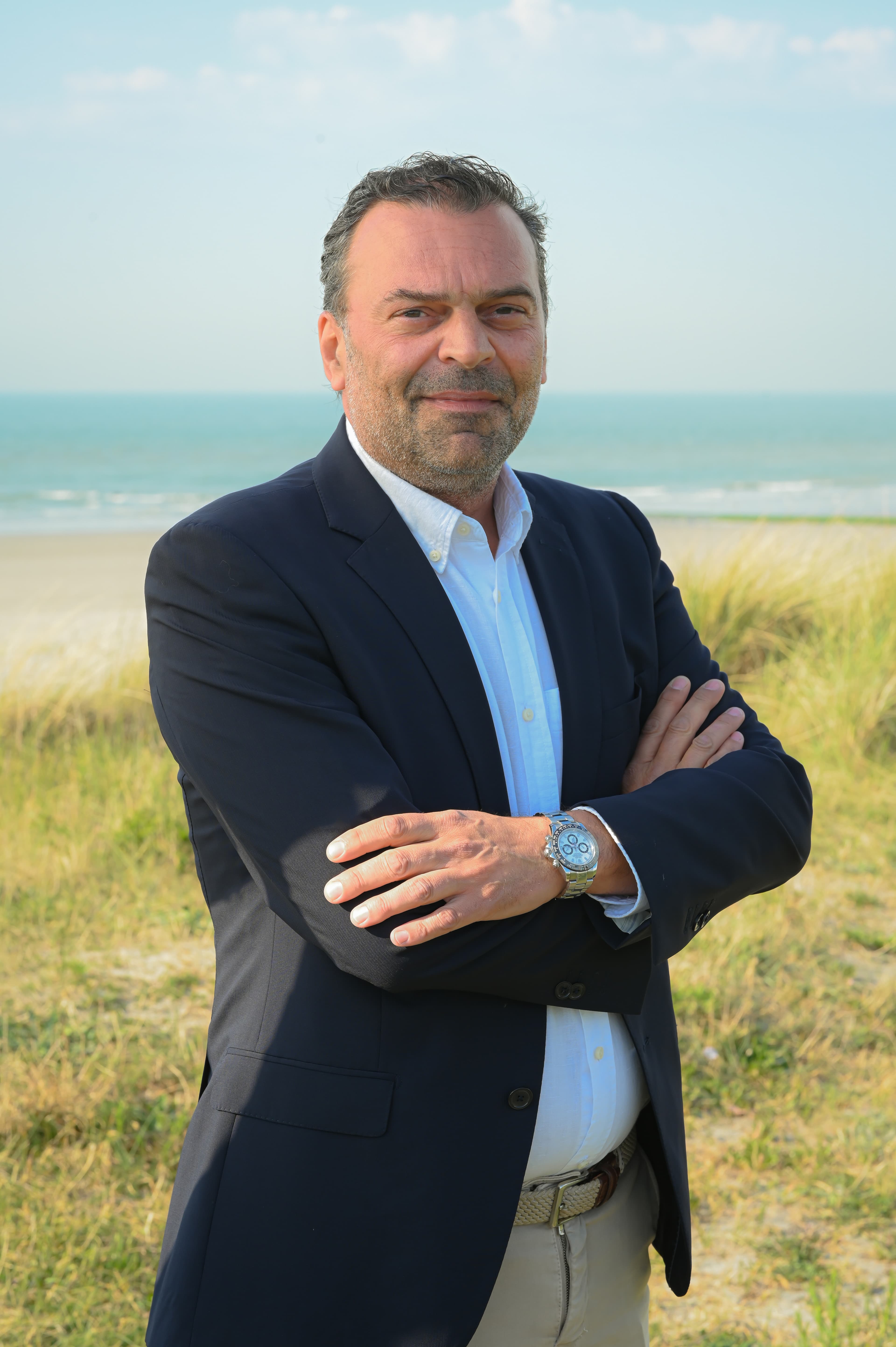 Dr. Hendrix Koen